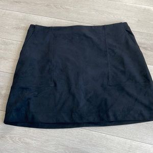 Banana republic suede skirt with pockets